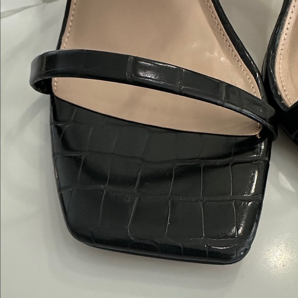 NWOT The Drop Black Strappy Slide Sandals Wide Narrow Wedge SZ 9 3.5” heel - Picture 2 of 6